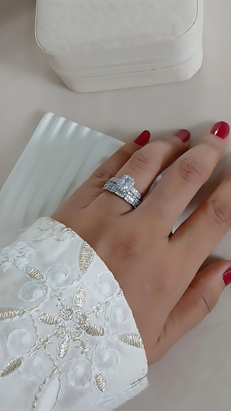 حلقه و پشت حلقه فری سایز جواهری