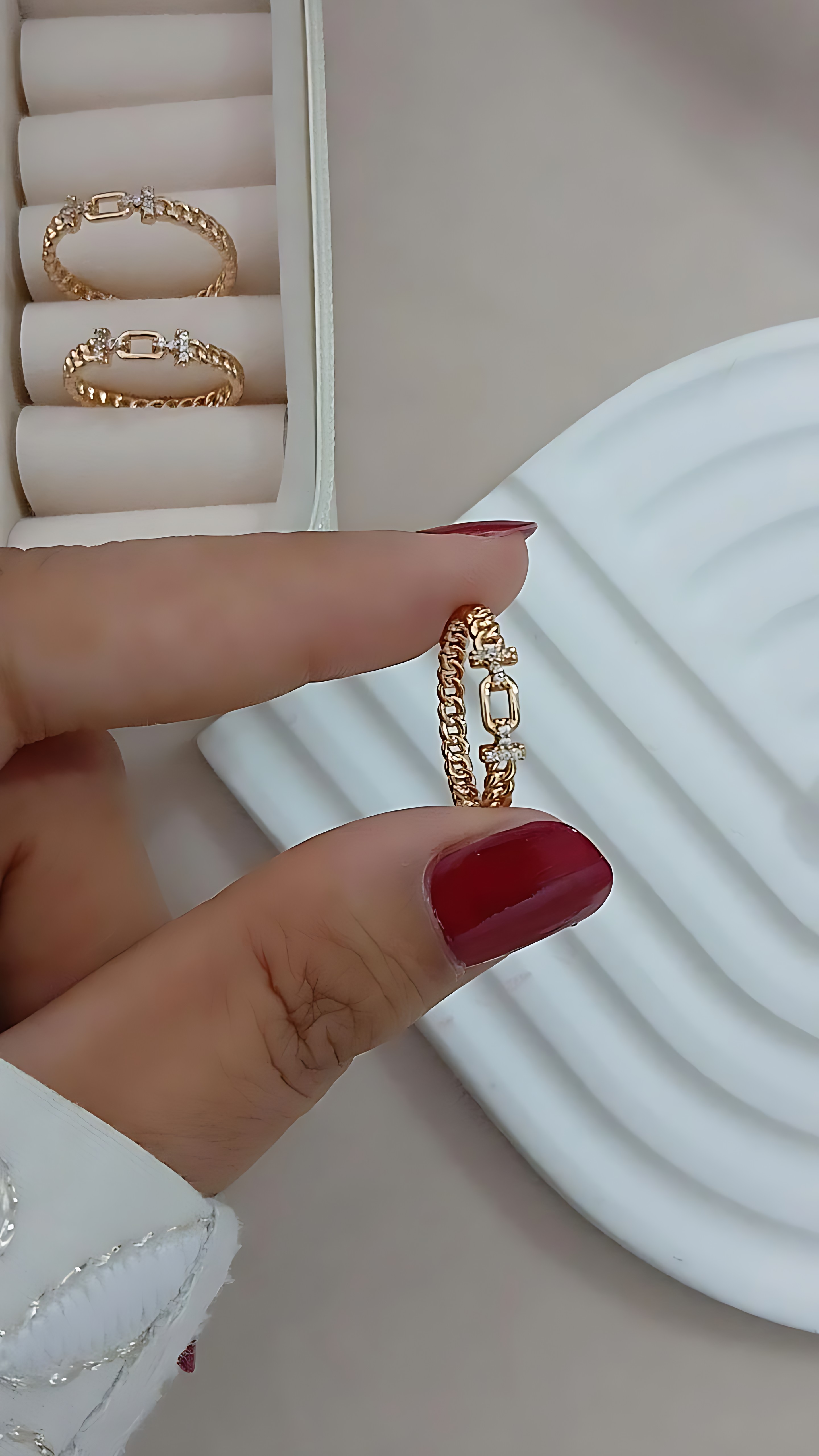 انگشتر ظریف تیفانی برند ژوپینگ از طلا زیباتر
